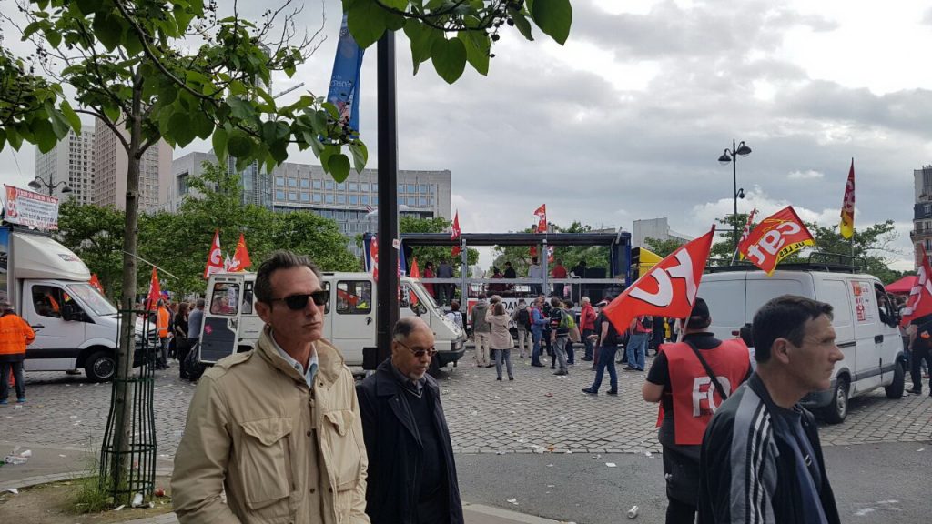 Aksi Demonstrasi Buruh di Perancis Akibat Rencana Perubahan Undang-Undang Ketenagakerjaan. FOTO : VIBIZMEDIA.COM/BENHARD