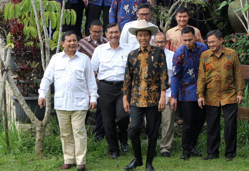 Presiden Joko Widodo bersama Prabowo Subianto di Padepokan Garuda Yaksa, Bojongkoneng, Bogor. FOTO : VIBIZMEDIA.COM/RULLY