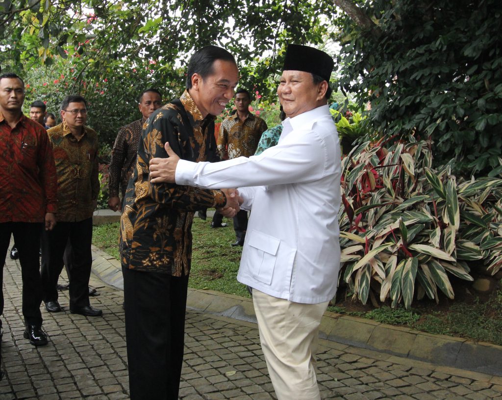 Presiden Joko Widodo silahturahim ke kediaman Prabowo Subianto di Padepokan Garuda Yaksa, Bojongkoneng, Bogor. FOTO : VIBIZMEDIA.COM/RULLY