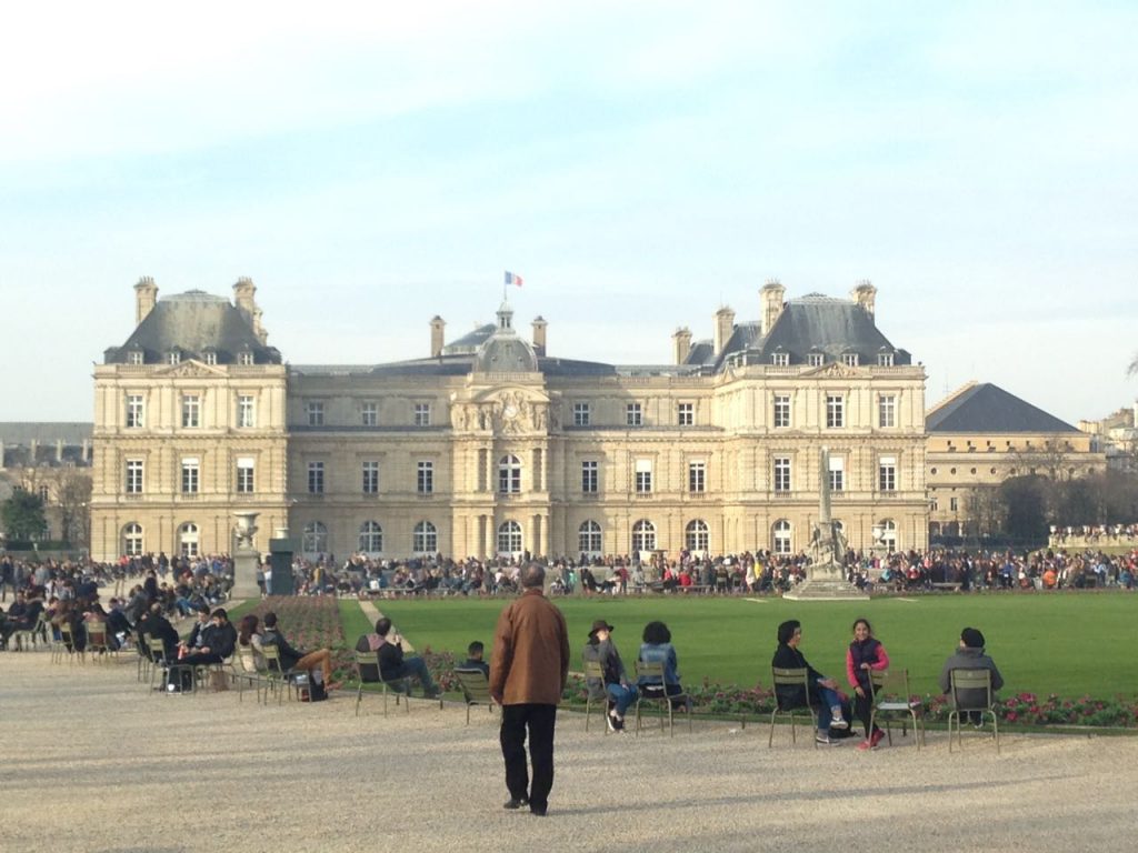 Suasana sekitar Jardin du Luxembourg-Paris (Photo: Fanny Sue/ Vibizmedia.com)