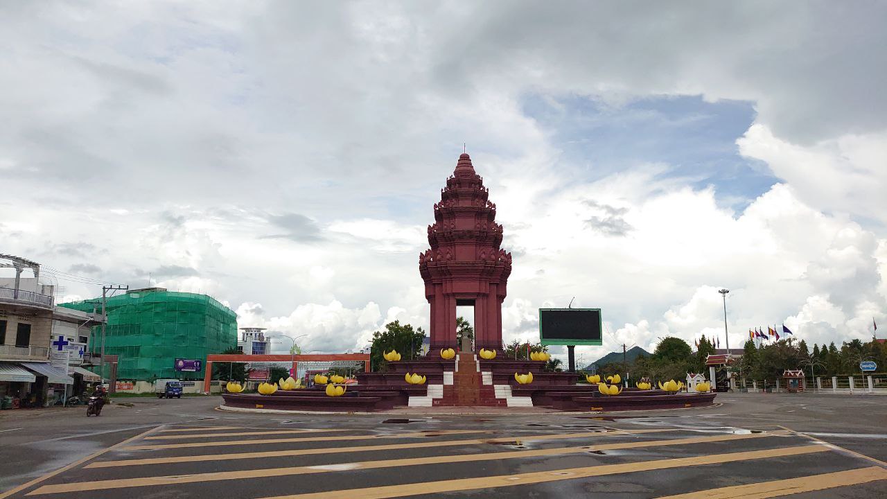 Independence Monument: A Symbol of Cambodian Independence and Architectural Beauty