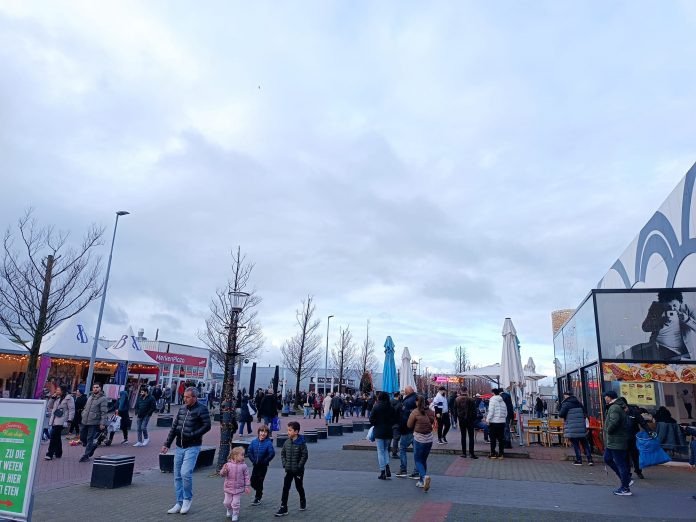 De Bazaar Pasar Loak Di Beverwijk Belanda