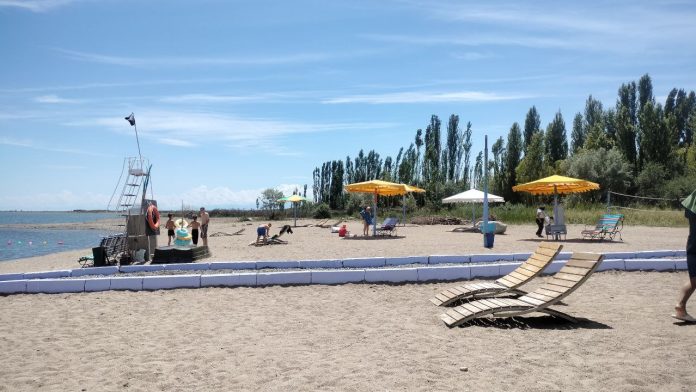 Liburan ke Danau Issyk Kul di Kirgizstan