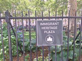 Immigrant Heritage Plaza di Bowling Green Park New York